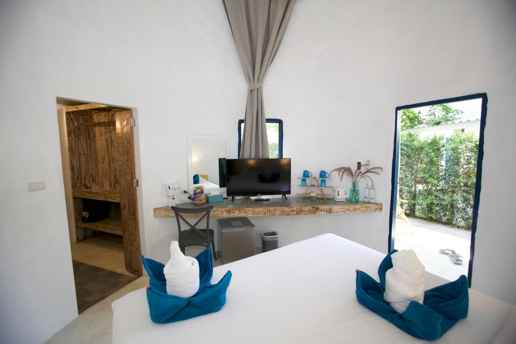Lime N Soda Beachfront Resort Thong Sala Kamer foto